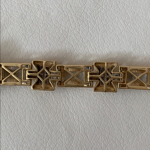 14k Yellow Gold Diamond bracelet - Picture 7 of 9